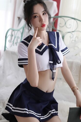 Japanische Schüleruniform